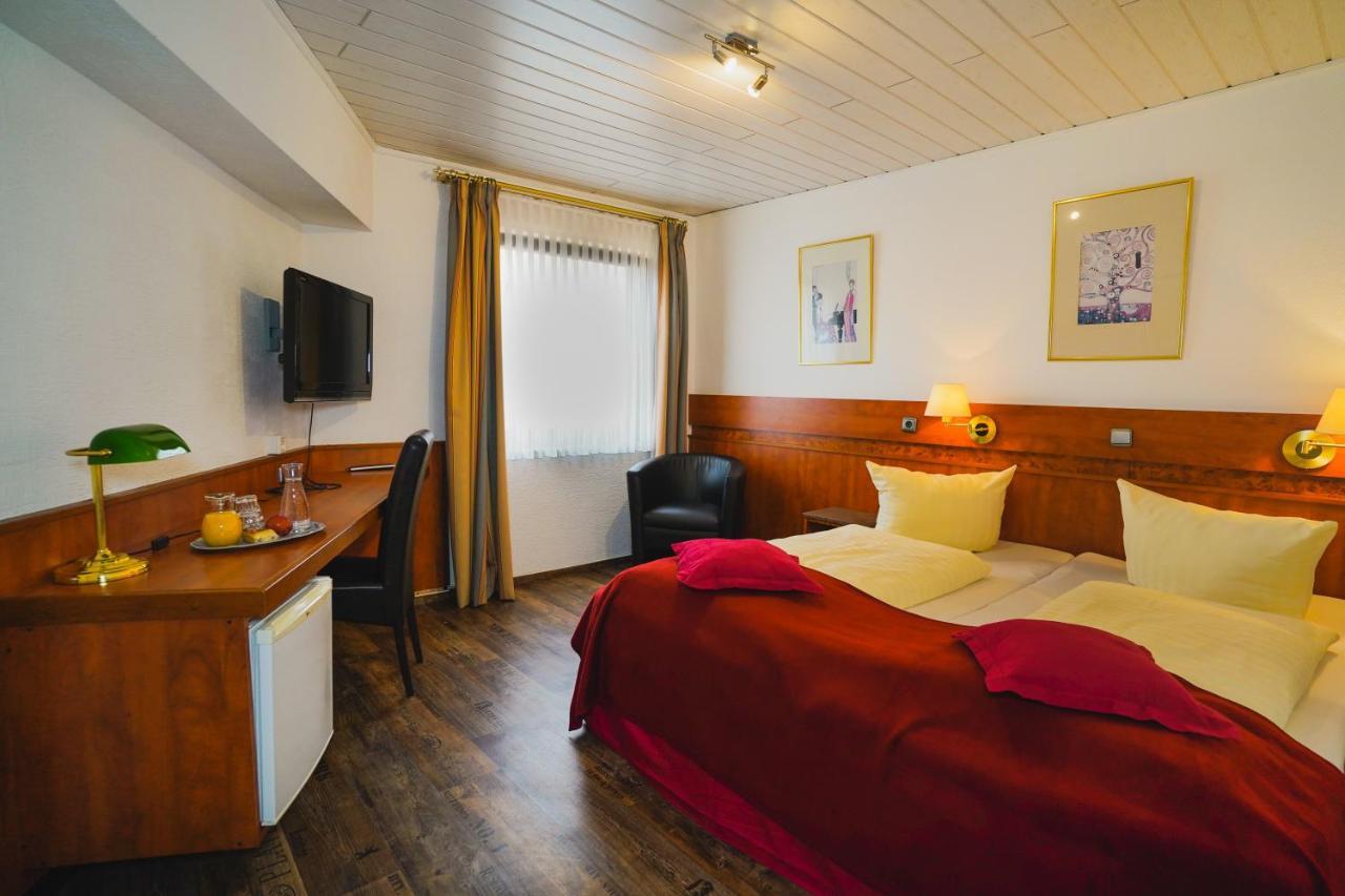 Gaestehaus Praesenzhof Bensheim Eksteriør bilde