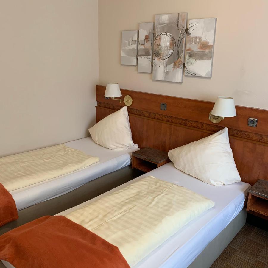 Gaestehaus Praesenzhof Bensheim Eksteriør bilde